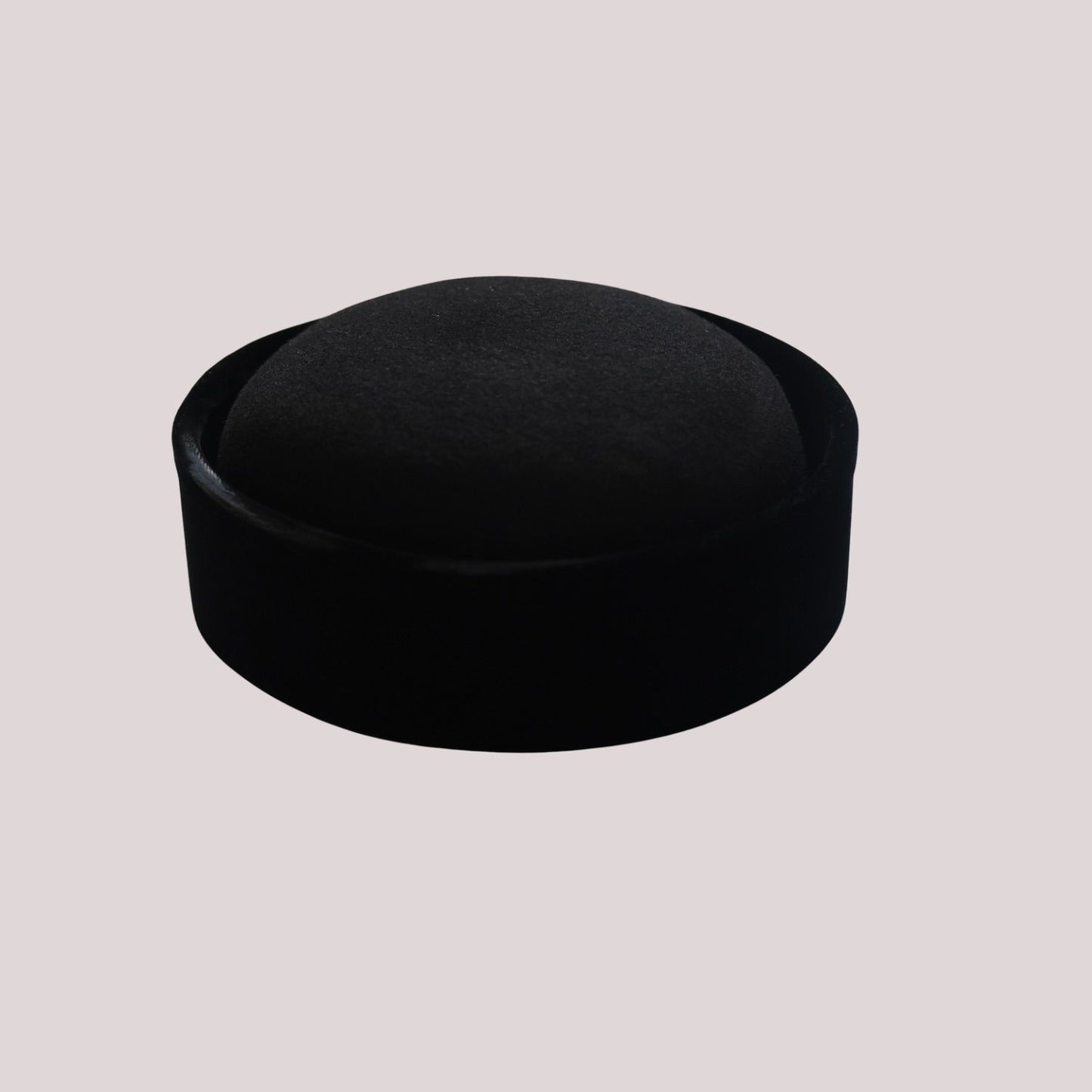 Jacqueline Hat Preto
