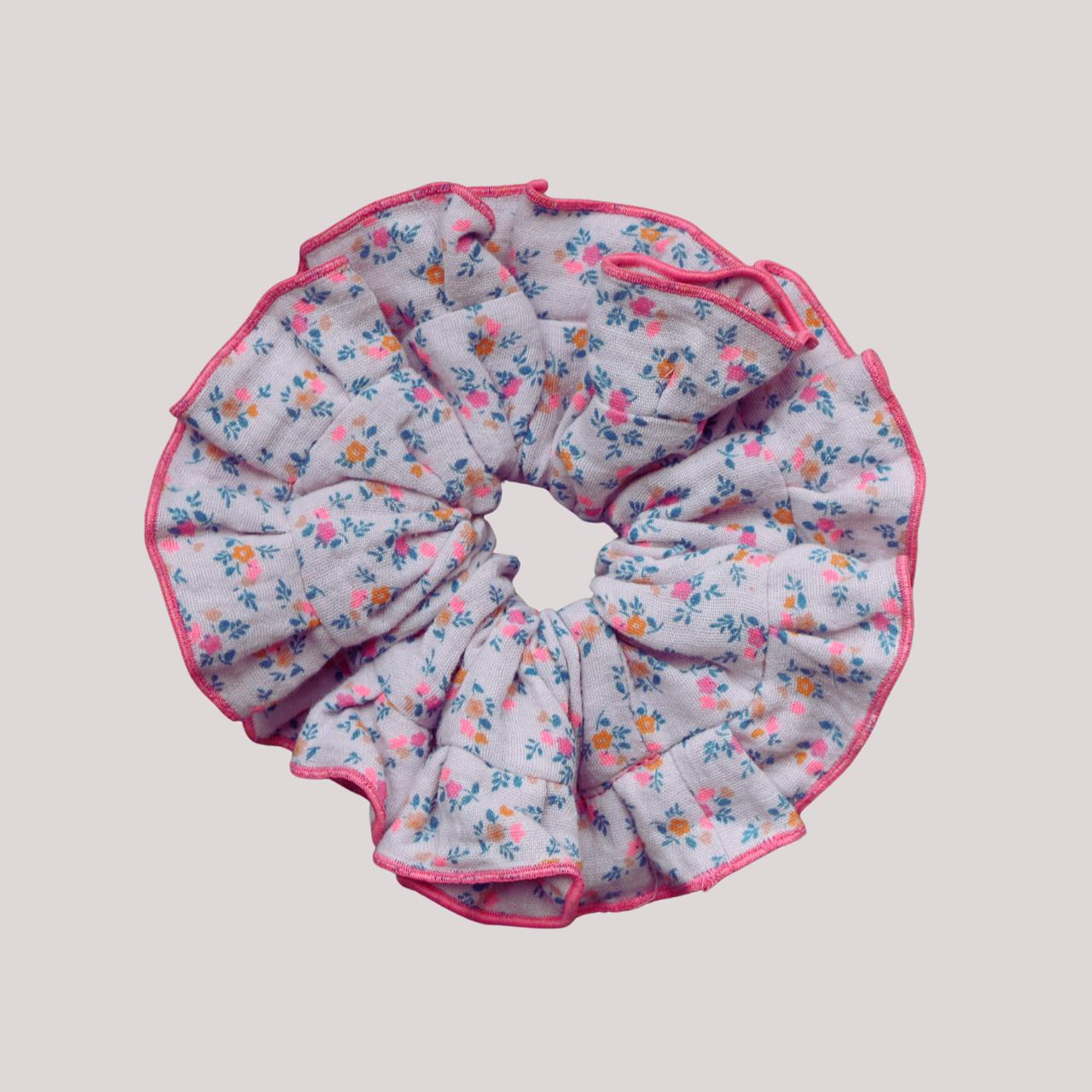 Scrunchie Folho Cotton Lavanda Flores Cor-de-Rosa