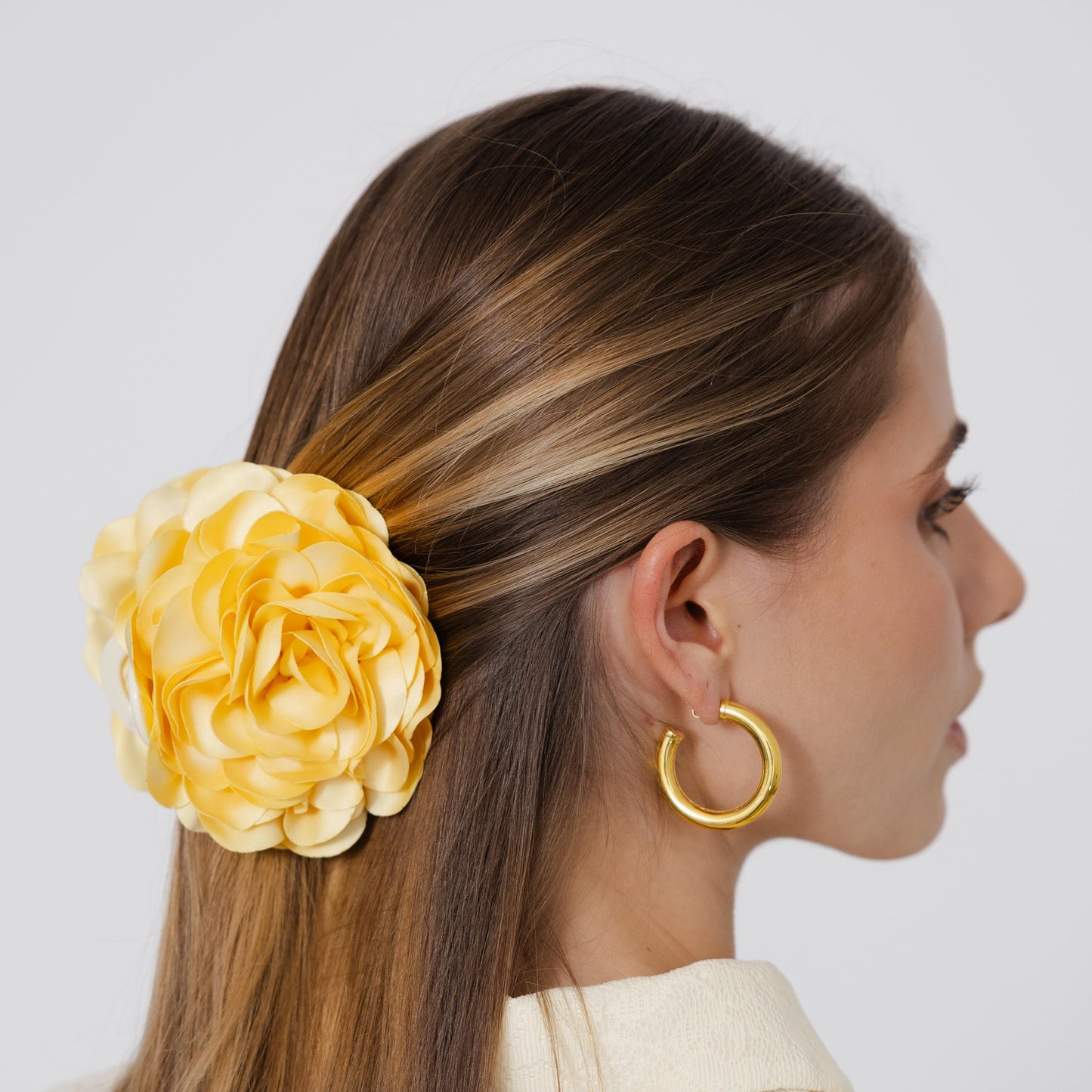 Mola Camélia em Amarelo Verão