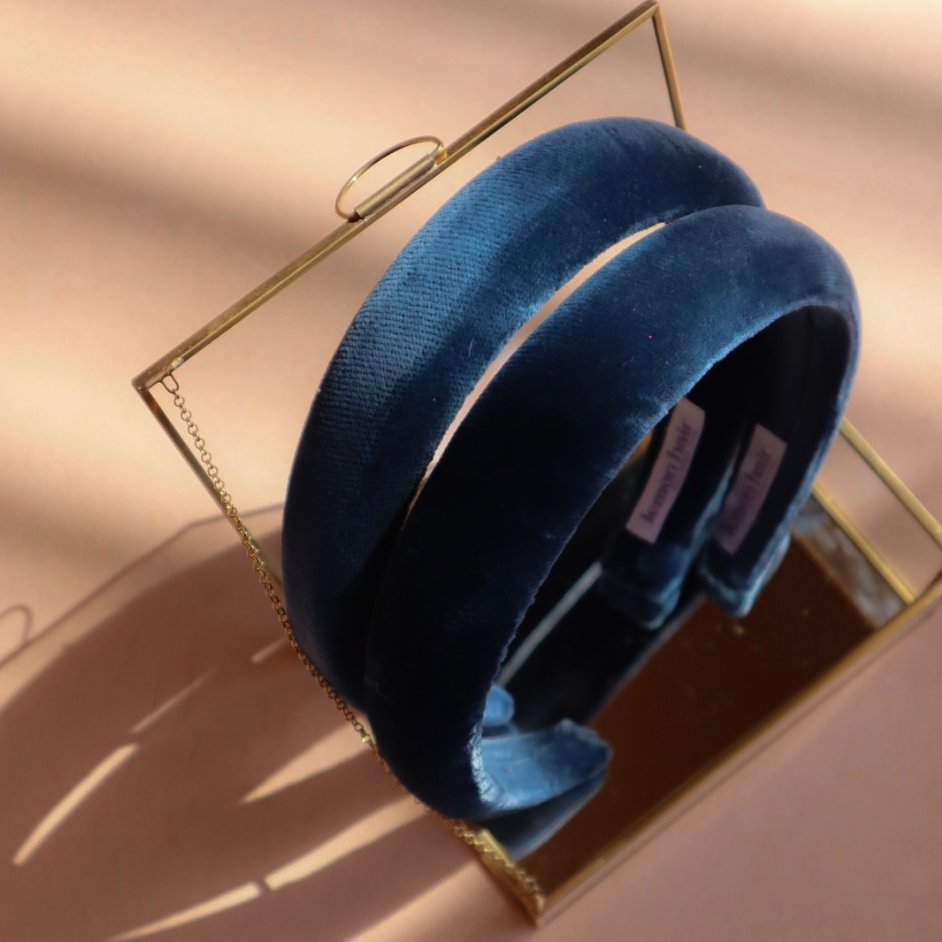 Bandolete Kate em Veludo Azul Vintage