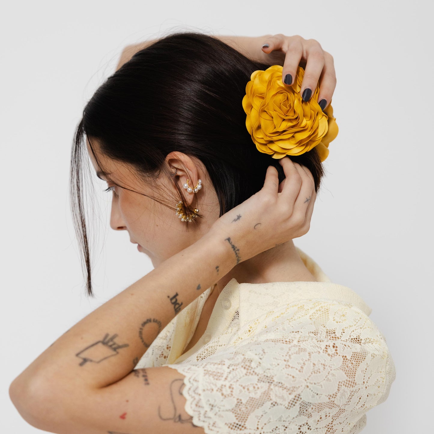 Mola Camélia em Amarelo