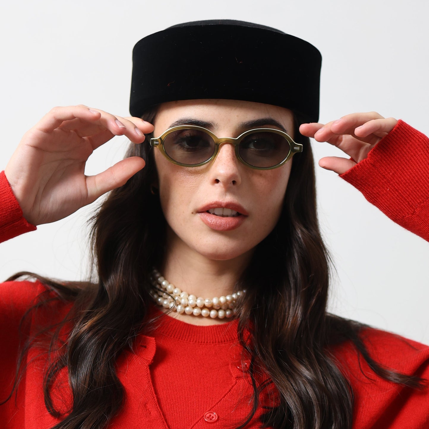Jacqueline Hat Preto