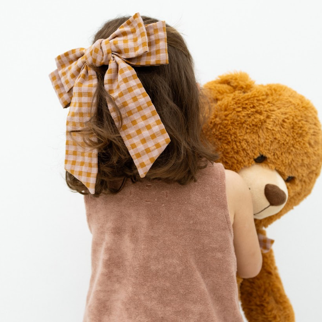 Laço Vitória Kids em Vichy Caramelo e Cor-de-Rosa Velho