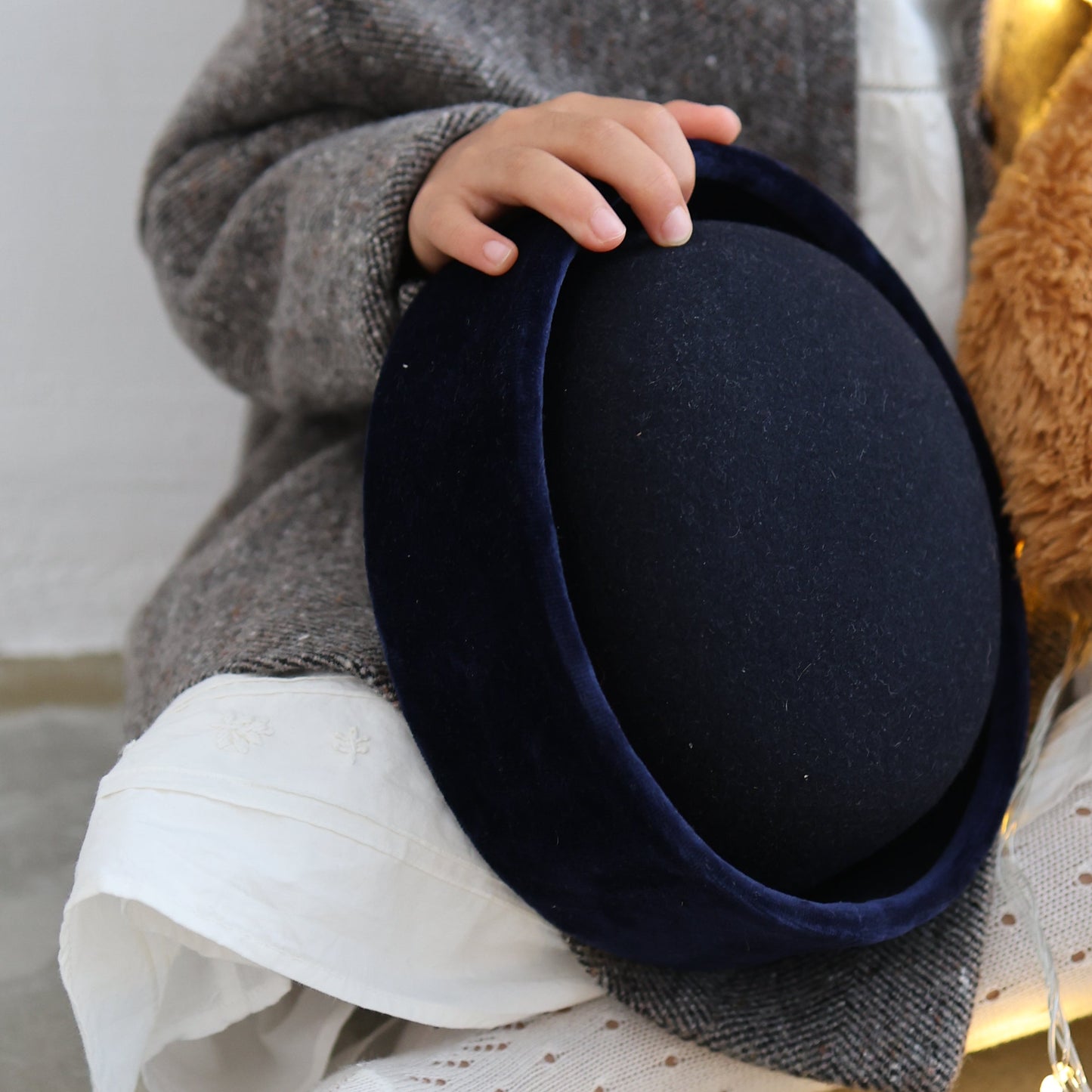 Petit Jacqueline Hat Azul Escuro - PRE ORDER