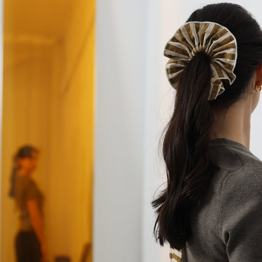 Mia Bun em Stripes Ecru