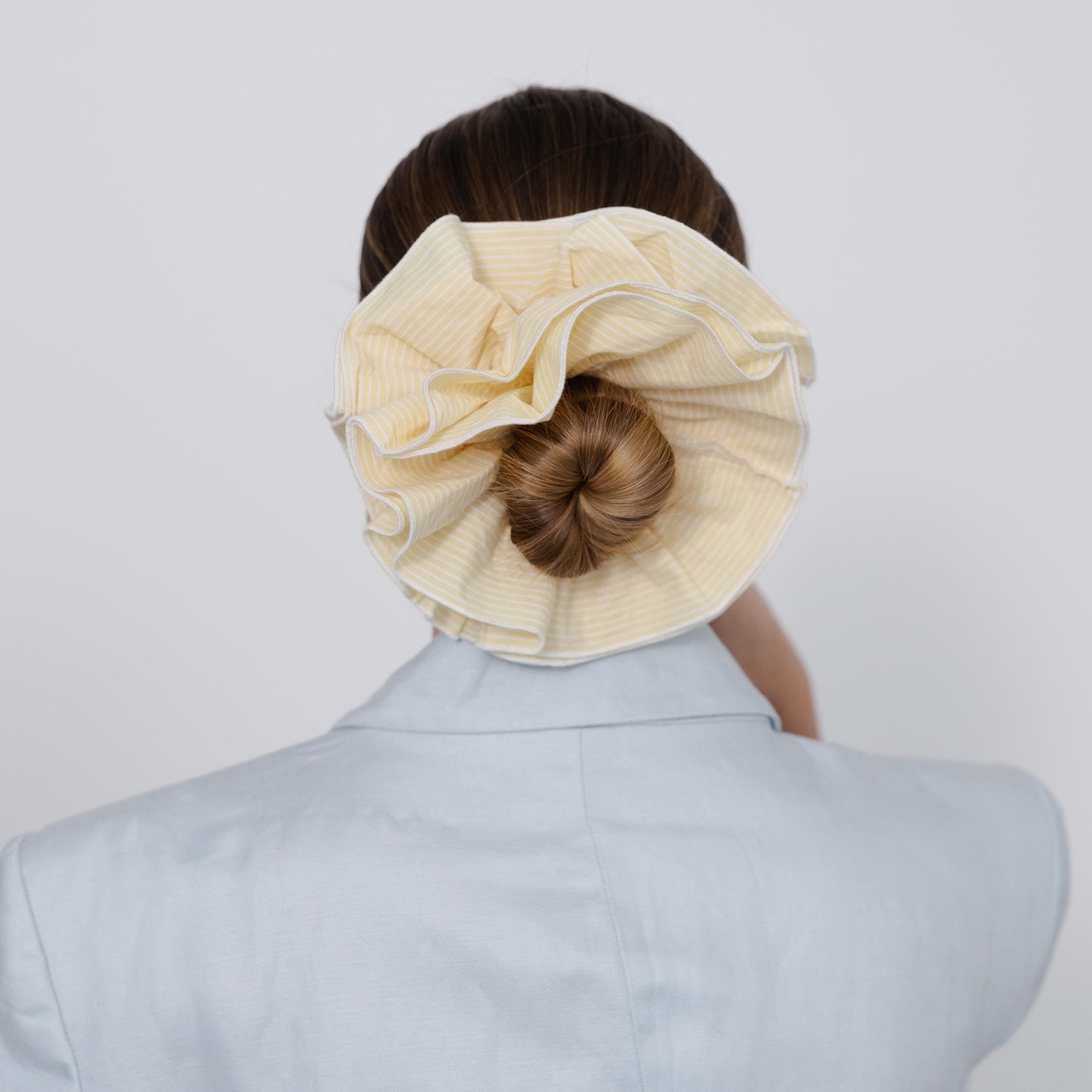 Scrunchie Camadas em Amarelo Manteiga