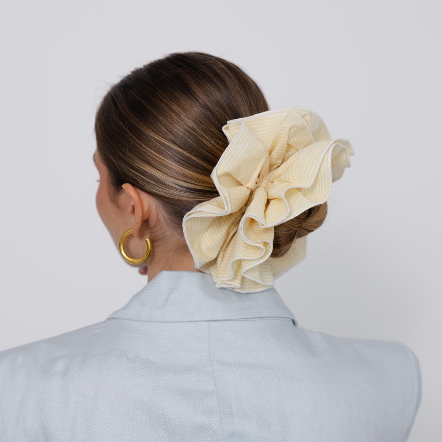 Scrunchie Camadas em Amarelo Manteiga